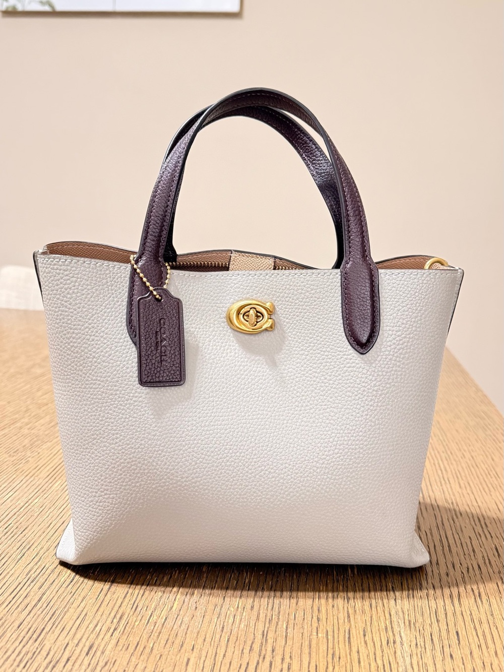 Coach Willow Tote 24